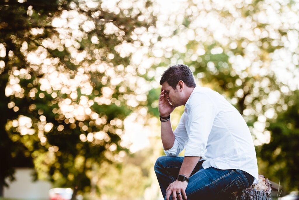 découvrez comment gérer le stress au quotidien avec des conseils pratiques et des techniques de relaxation. améliorez votre bien-être mental et émotionnel tout en apprenant à surmonter les défis quotidiens liés au stress.