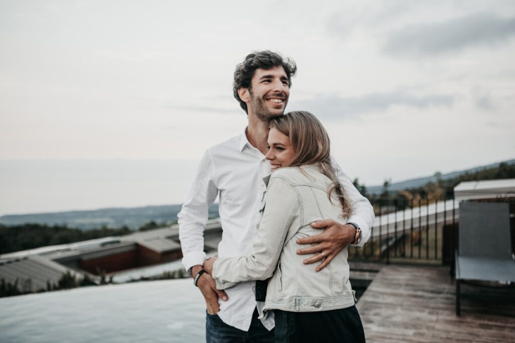 découvrez les clés d'une relation saine : communication, respect et soutien mutuel. ensemble, bâtissez des fondations solides pour une connexion épanouissante et durable.