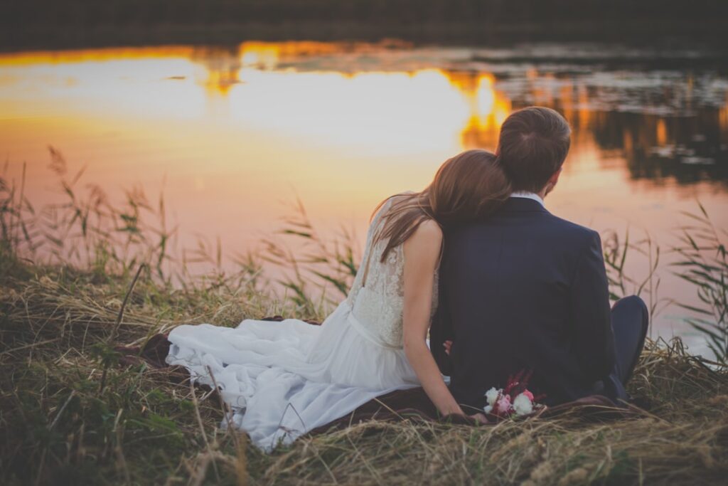 vivez des soirées romantiques inoubliables avec nos conseils et idées d'activités. que ce soit un dîner aux chandelles, une promenade sous les étoiles ou un film au coin du feu, découvrez comment créer l'ambiance parfaite pour partager des moments intimes et mémorables avec votre partenaire.